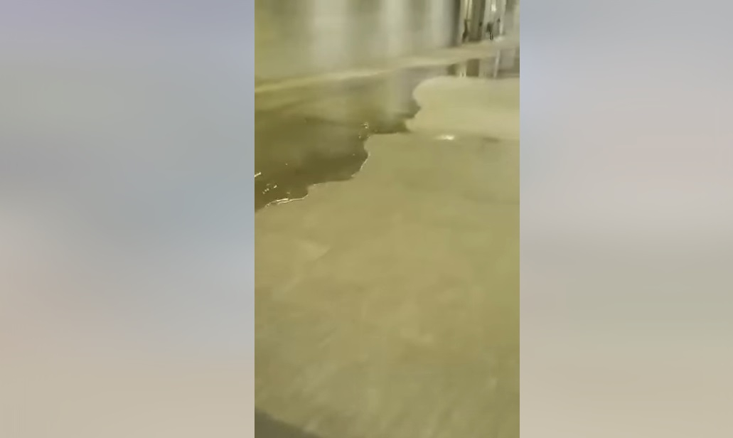 Водокалипсис в подлеза на централна гара в София, за секунди ... СНИМКИ 