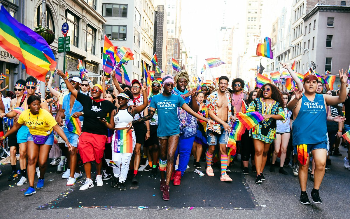 Горещо проучване: Всеки пети млад американец се определя като гей или трансджендър