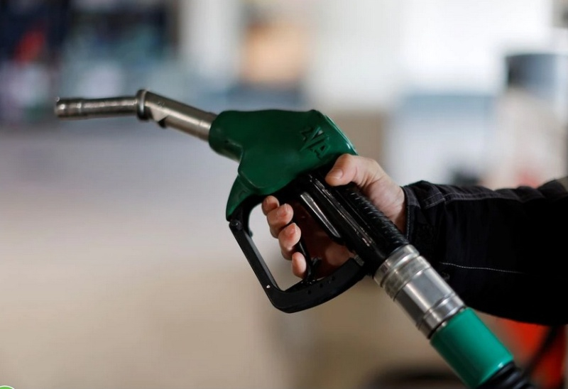 Шофьорите в ЕС бесни от цените на горивата, но ще става все по-лошо