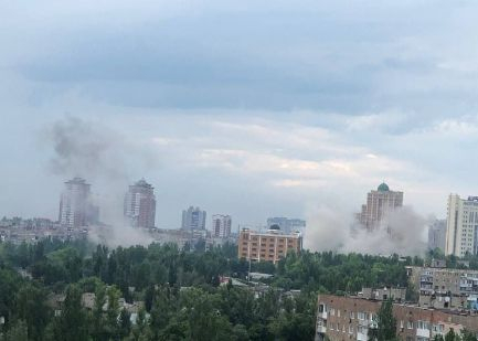 Донецк подложен на безпрецедентен 2-часов обстрел от ВСУ ВИДЕО 