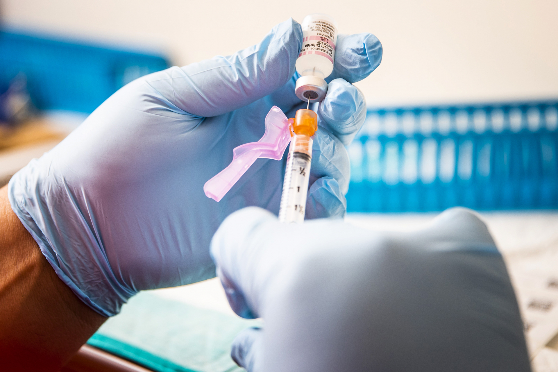 САЩ одобриха прилагането на ваксини срещу COVID-19 на кърмачета