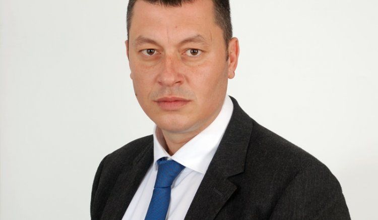 Стефан Бурджев: Радев и Йотова са настървени към управлението и единодушни с ГЕРБ и ДПС