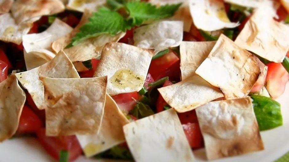 Всички вкъщи са луди по тази вкусна лятна салатка по ливанска рецепта