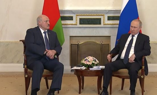 Путин обеща на Минск ракетни комплекси „Искандер-М”, а Лукашенко го помоли да...