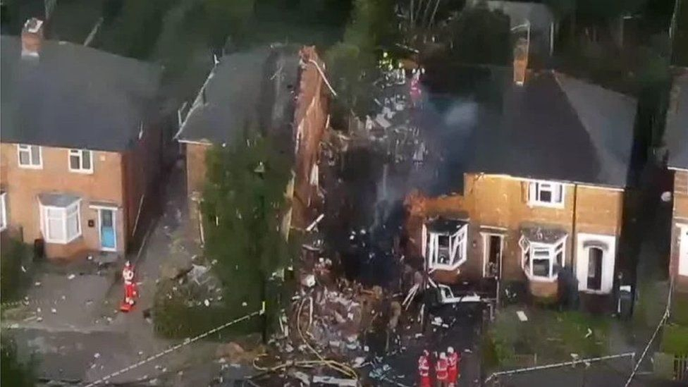 Инцидент: Eксплозия разруши къща в Бирмингам ВИДЕО