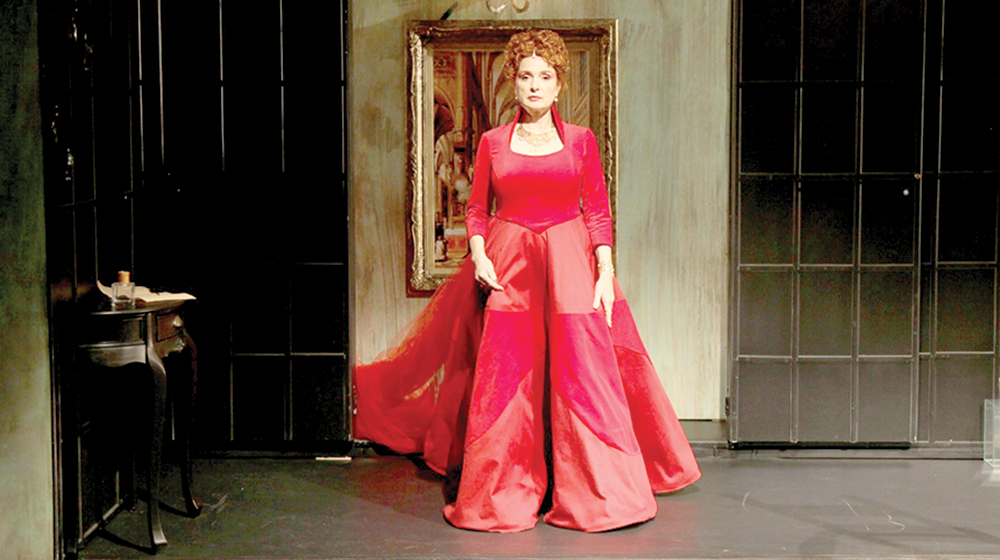 Бойка Велкова на 64 г.: Театърът е един вълшебен принц, в който  аз съм влюбена