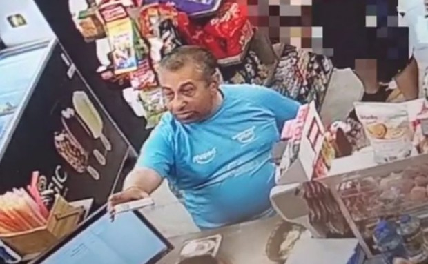 Пловдивчанка изтръпна отвратена от това, което направи мъж пред касата в магазин