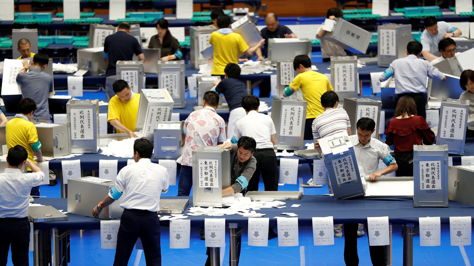 Избори, помрачени от убийство - какво решиха японците? 