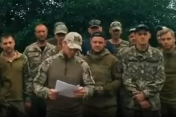 Оцелели бойци от 6-и стрелкови батальон от ВСУ се разбунтуваха и записаха обръщение към Зеленски ВИДЕО