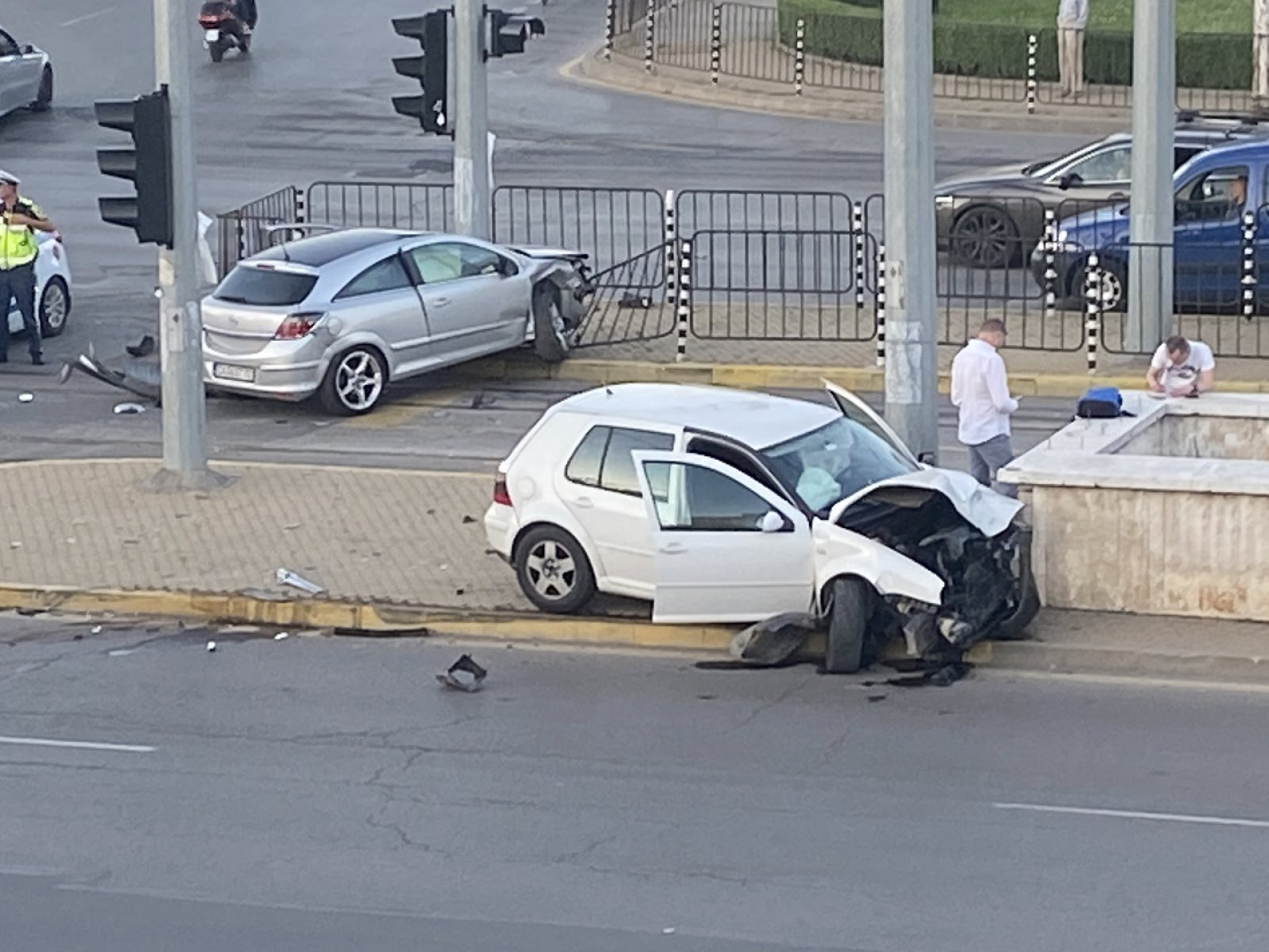 Ужасът няма край, ново адско меле на метри от фаталната катастрофа със Семерджиев ВИДЕО