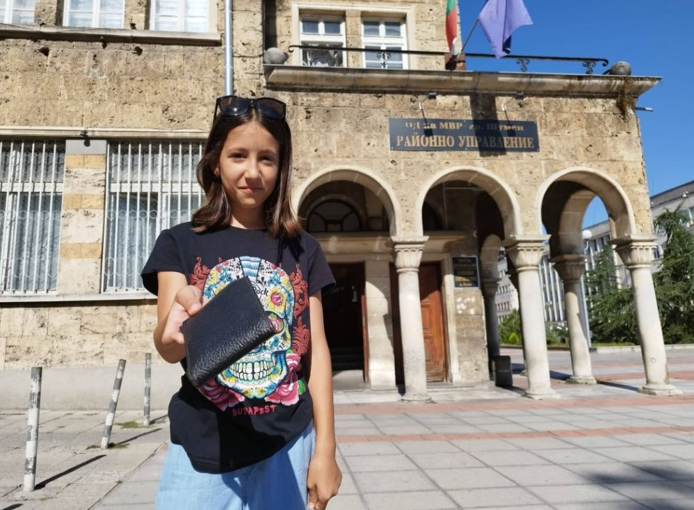 11-годишната Рени умили цяла България с постъпката си 