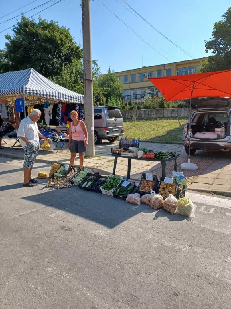 Пазарът в този български град се превърна в сензация само за 3 седмици СНИМКИ