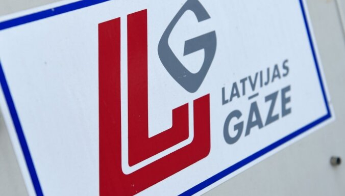 Латвия пак опря да руския газ, но сега го купува през посредник