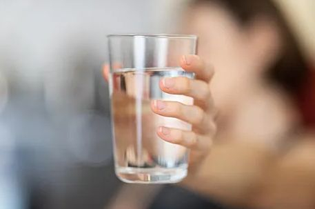 Златно правило: Ето по колко вода трябва да пием на ден!