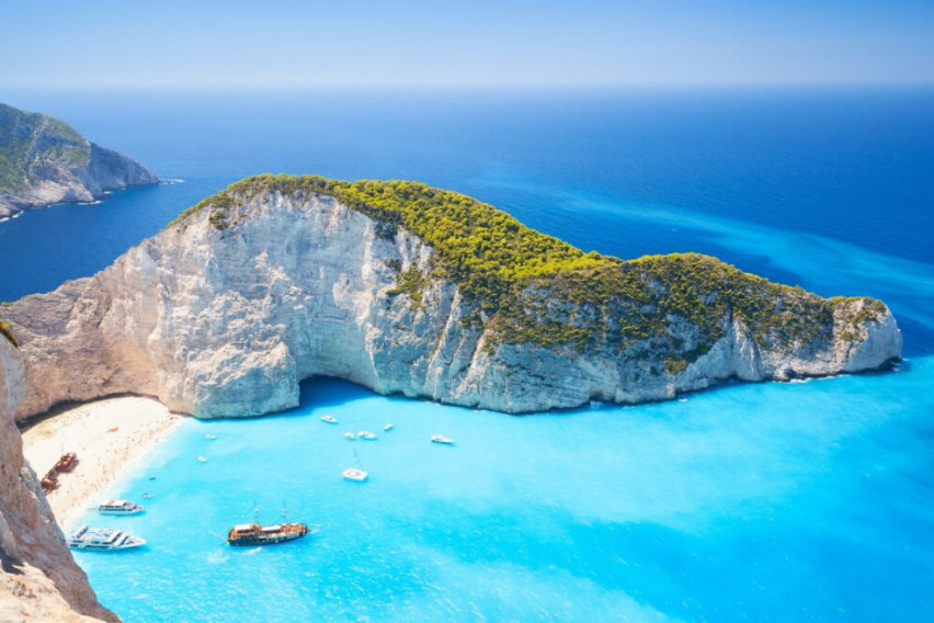 Гърция забрани къпането на тези 12 плажа