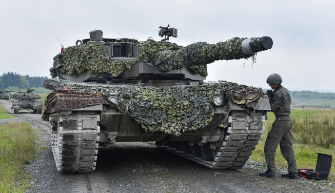 Мадрид попари Киев, отказа му танкове Leopard 2A4, причината е шокираща