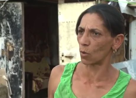 Майка на 11 деца: Отрязаха ни тръбите, дайте ми някакво жилище!