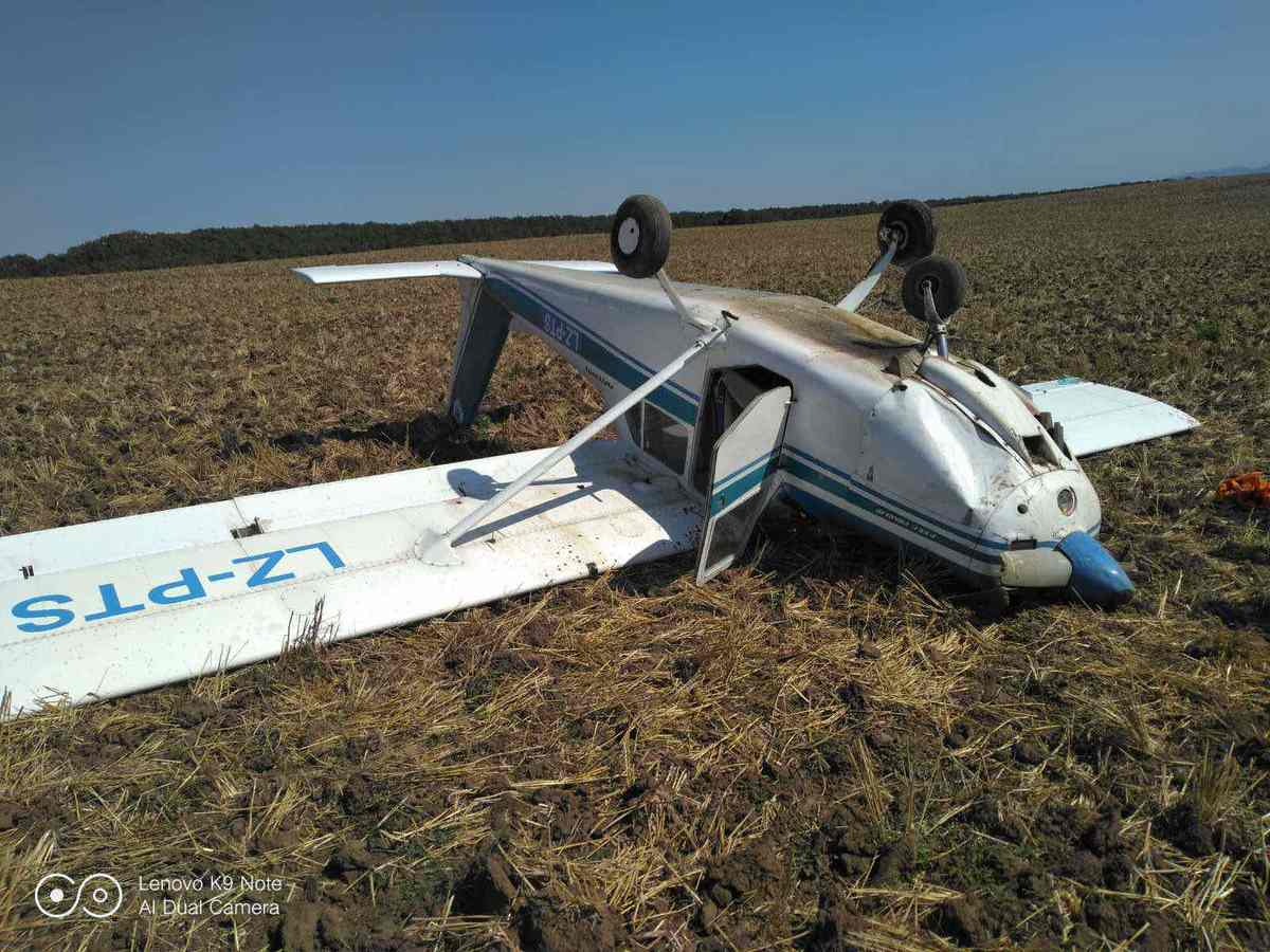 Еднопилотен самолет се разби край Созопол СНИМКИ