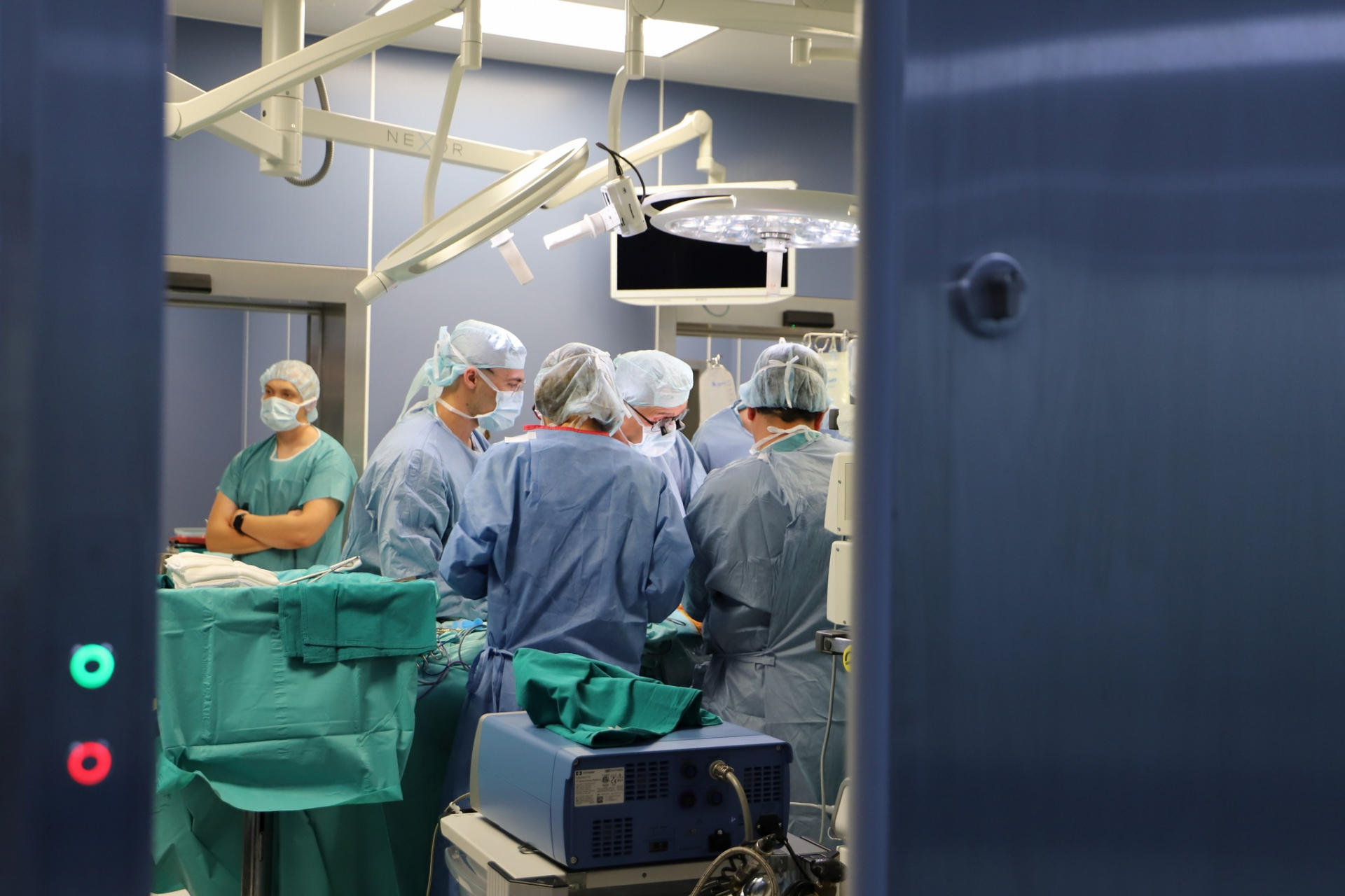  37-годишна жена получи нов черен дроб след 6 часова операция във ВМА СНИМКИ
