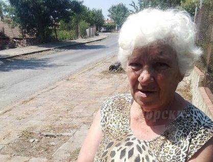 Не е за вярване какво чудо откъсна баба Руска от градината си в Айтоско СНИМКА 