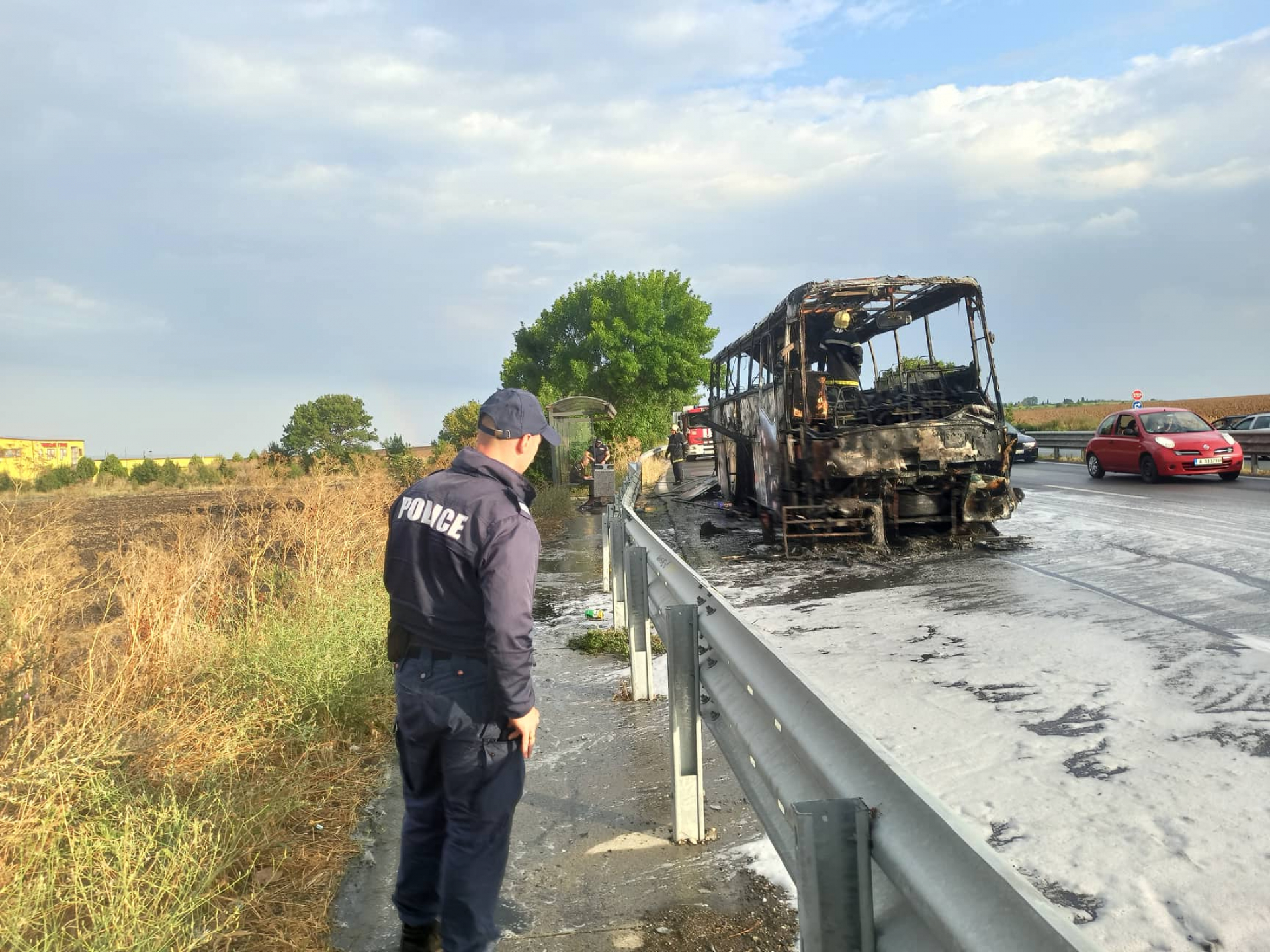 Шофьорът на автобуса факла от "Тракия" предотвратил огромна трагедия ВИДЕО