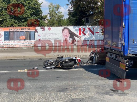 Нова черна вест от пътя! Почина жената на моториста от мелето в Бургас