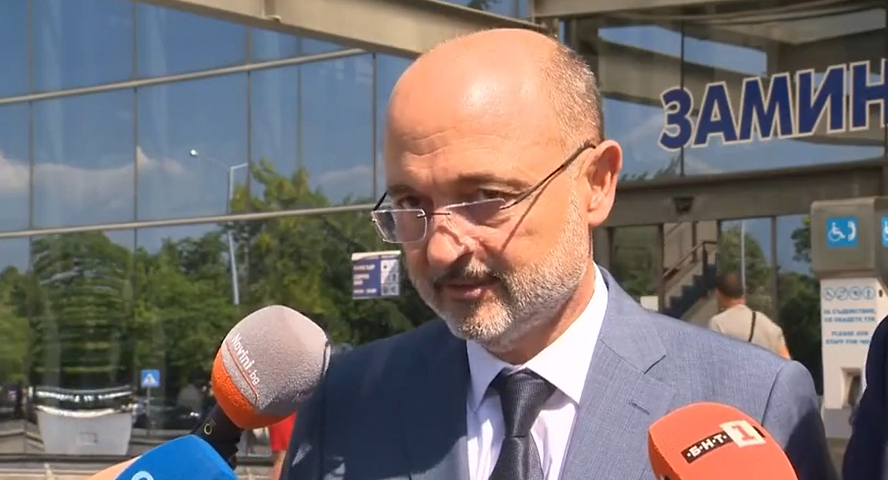 Здравният министър с последни новини за сръбските деца, пострадали на "Тракия" ВИДЕО