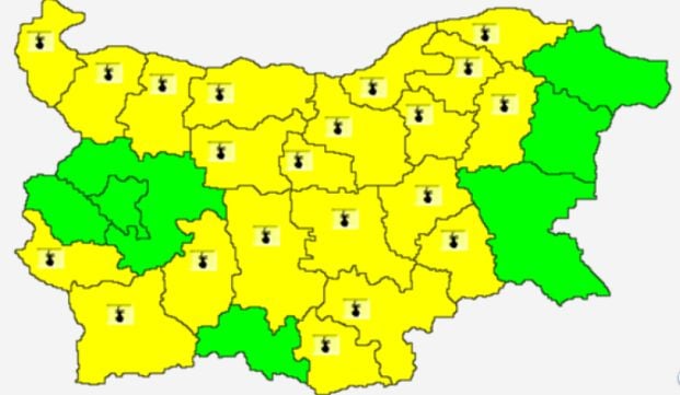 Опасно време сковава България КАРТА