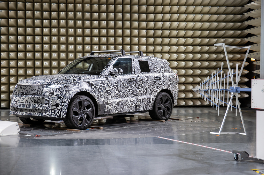 Jaguar Land Rover с изявен стремеж към електрифицирано и свързано бъдеще