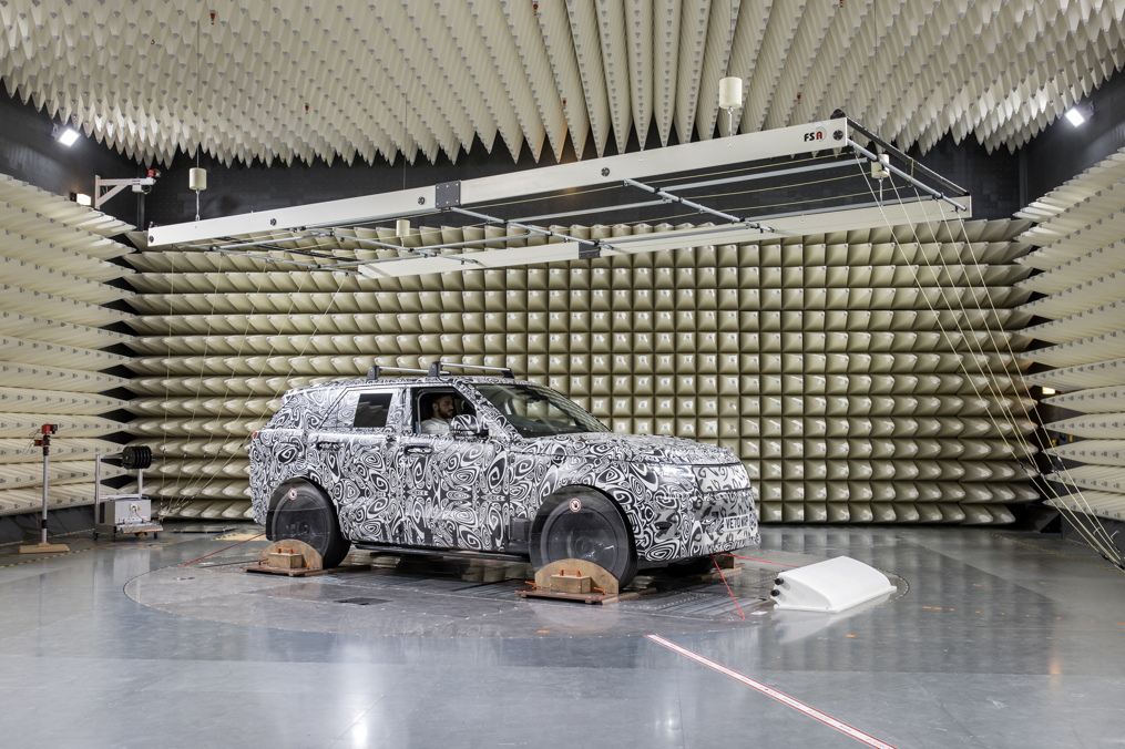 Jaguar Land Rover с изявен стремеж към електрифицирано и свързано бъдеще