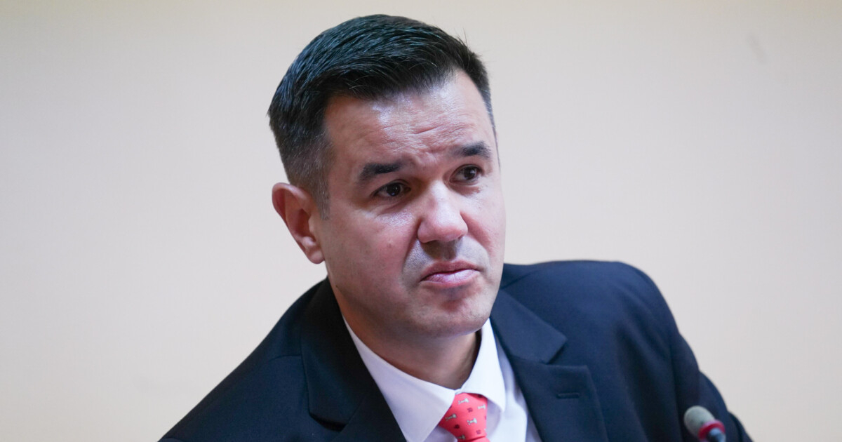 ВМЗ даде на прокурор служебния министър на икономиката Никола Стоянов