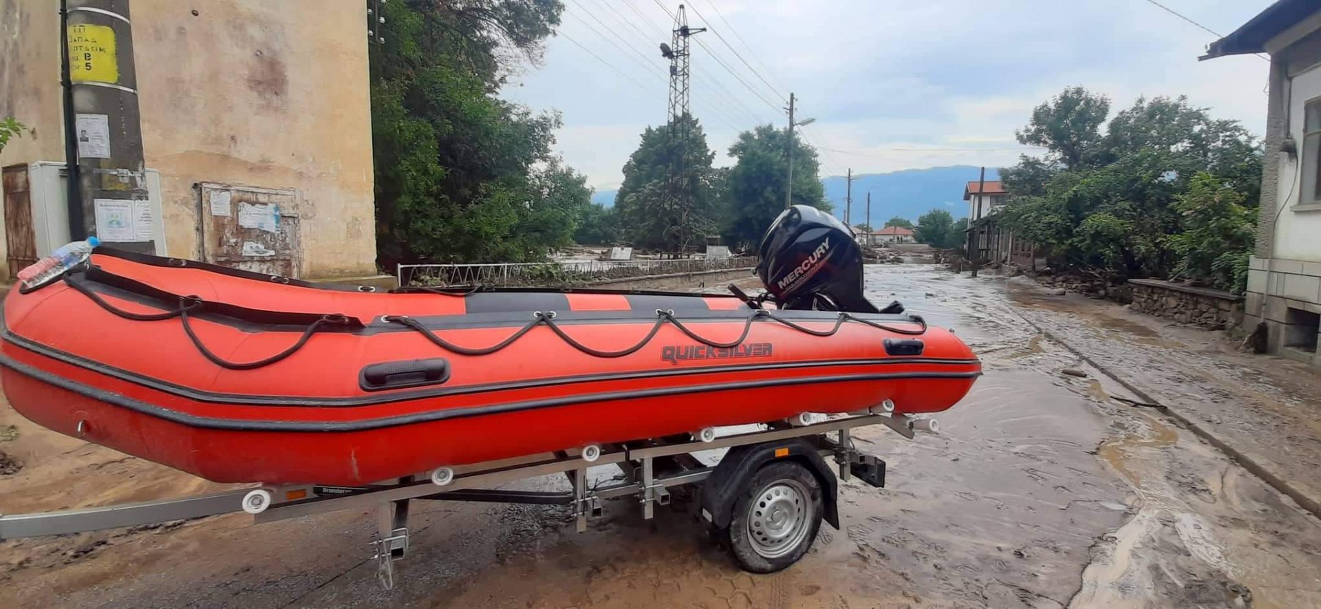  Комисар Николов заговори за чудо насред водния ад в Карловско, такова нещо се случвало... СНИМКИ