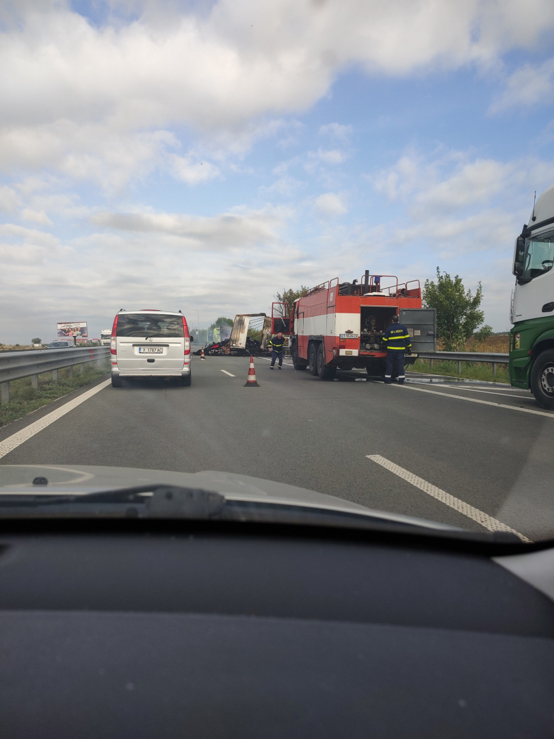 Първо в БЛИЦ! Нов ужас на АМ "Тракия", всичко е изпепелено СНИМКИ