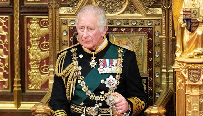 Експерт: Обявяват Чарлз III за крал, но той може да хвърли голяма бомба за Уилям  