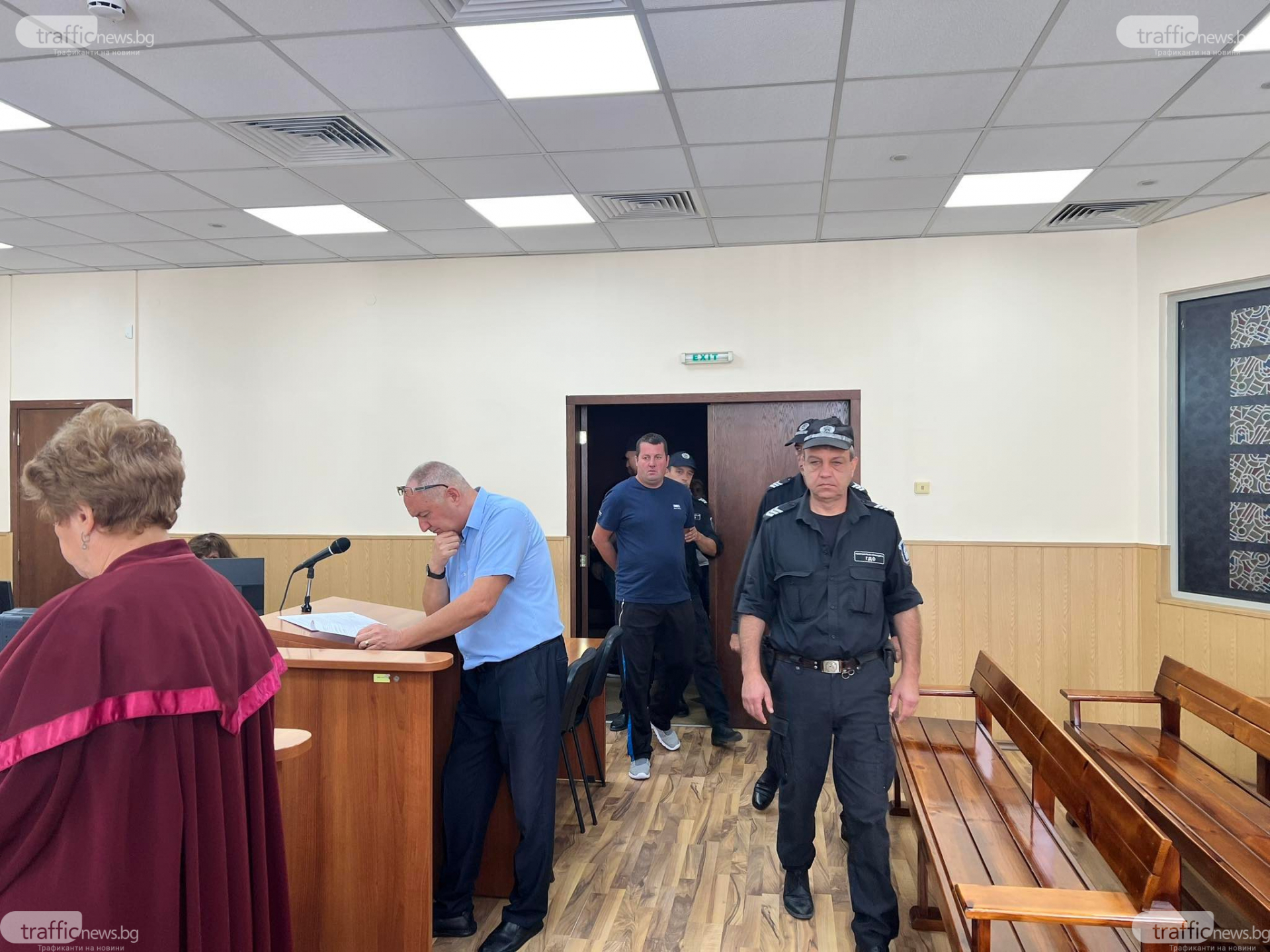 Полицаят от Милево, обвинен в убийство, проговори пред съда СНИМКИ 