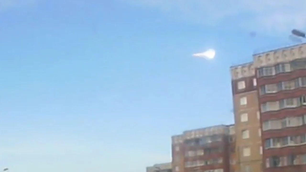 Какво се случва: За рекорден брой на НЛО по-бързи от балистични ракети над Киев, съобщава местната Астрономическата обсерватория