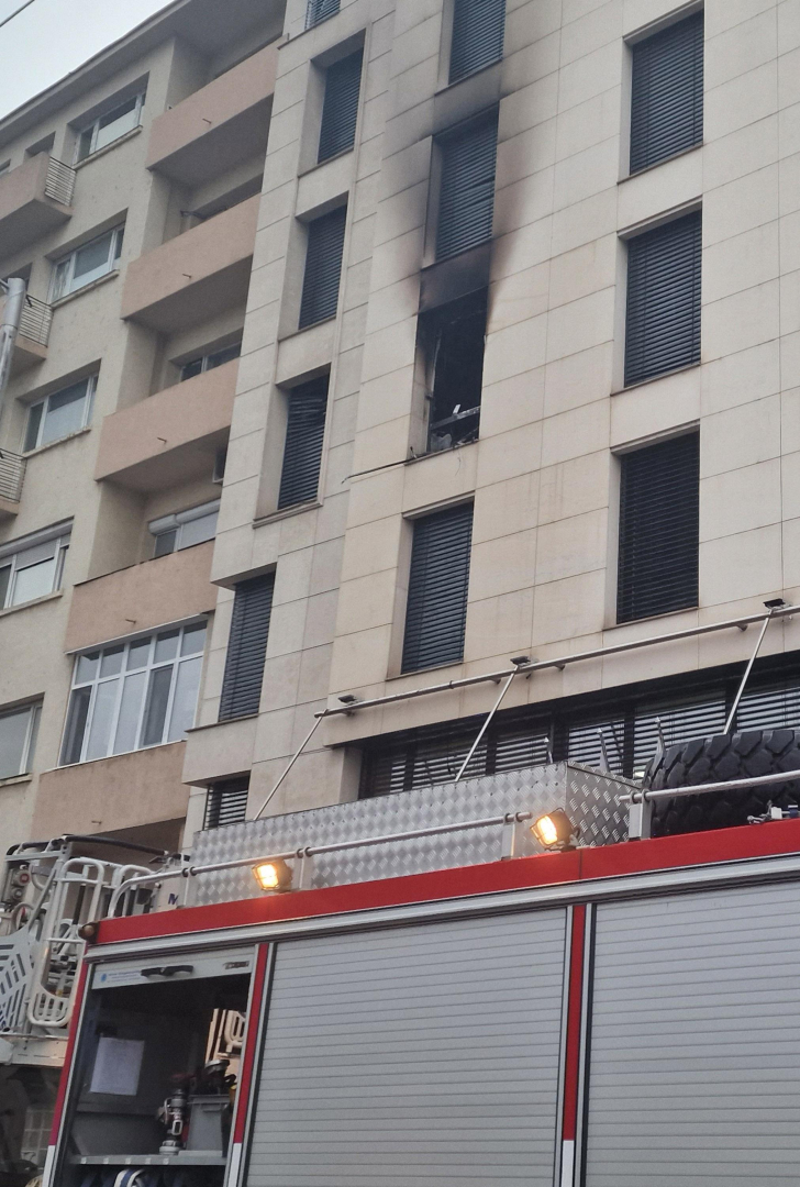Дойде най-черната новина от адския пожар в София! СНИМКИ