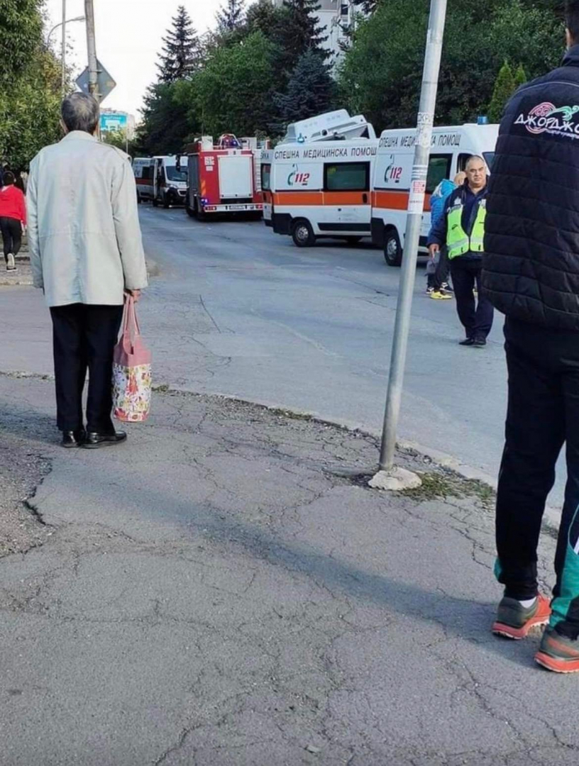 От първо лице ужасът с катастрофиралия в София автобус: Силен трясък, гръм, бомба все едно падна