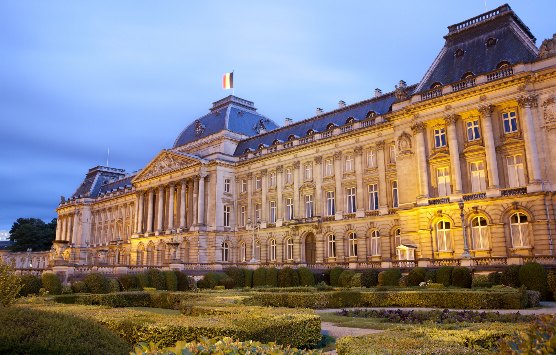 Криза за всички: Белгийският крал обяви драстични икономии в двореца в Брюксел