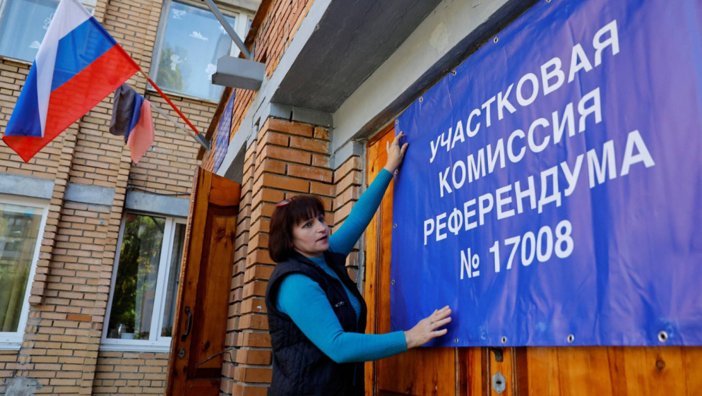 В Русия обявиха референдумите в Донецк и Луганск за легитимни, а в Запорожие и Херсон...