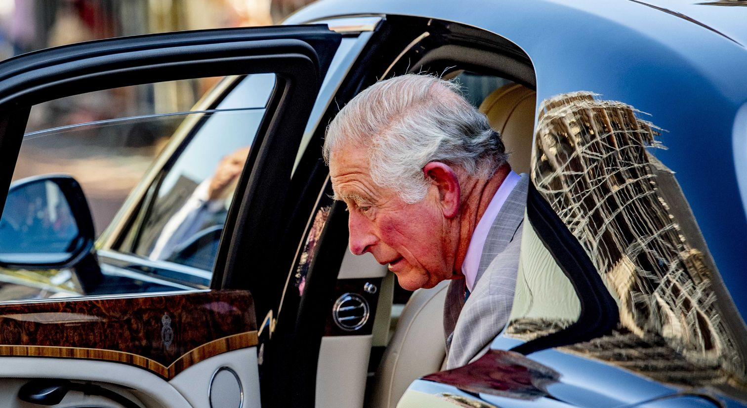 “Сънди таймс”: Крал Чарлз III замесен в корупционен скандал, Скотланд Ярд ще го разпитва
