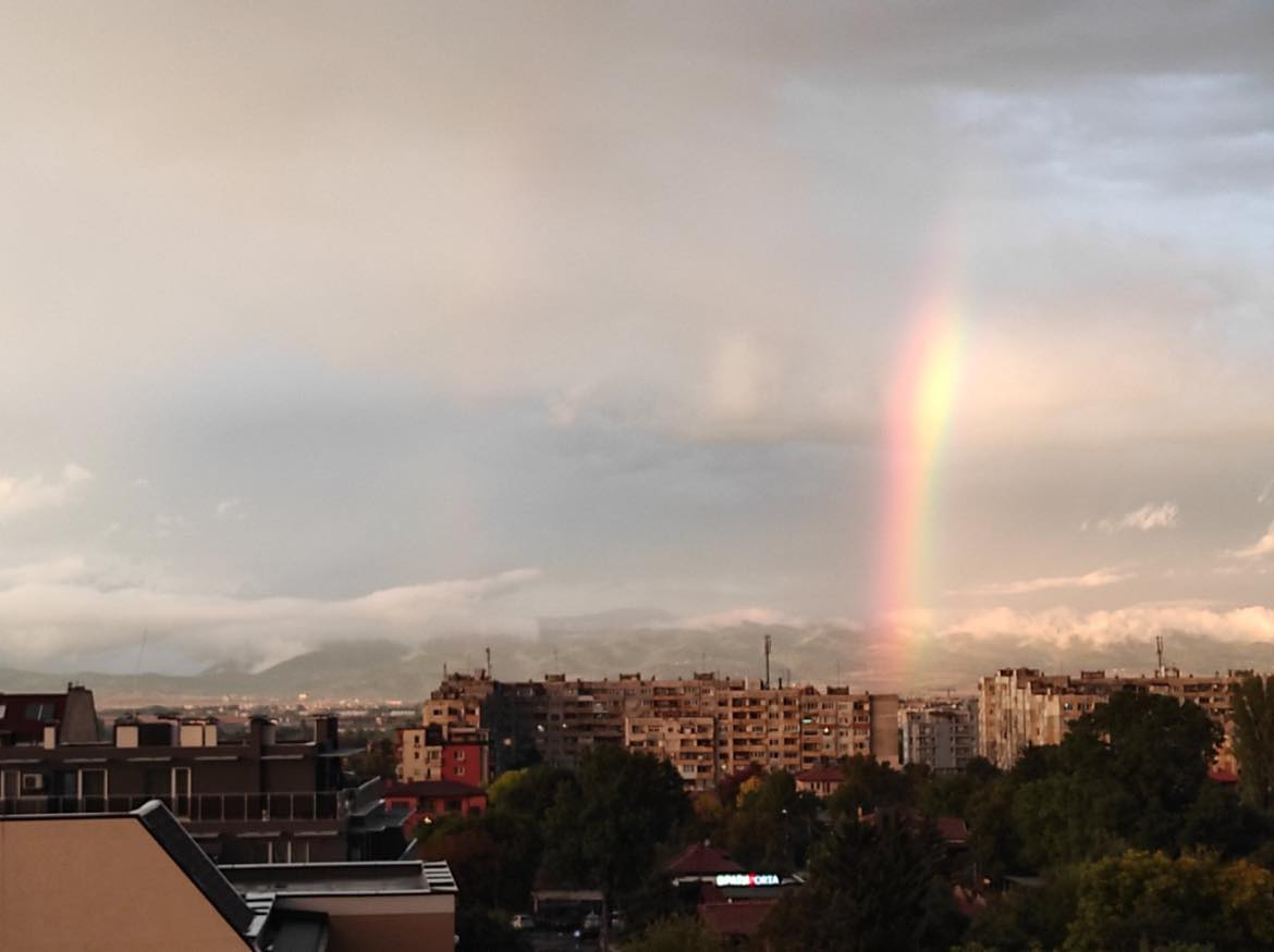 Уникално явление в небето над София след смъртоносната буря СНИМКИ 