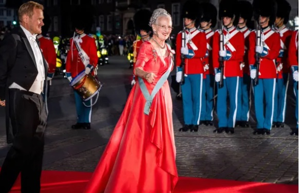 Кралицата на Дания отне кралските титли на четирима от внуците си, а после... 