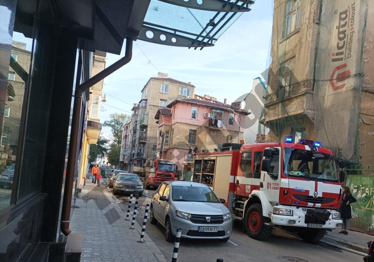 Собственичката на горялата на пъпа на София сграда с нови разкрития за инцидента СНИМКИ