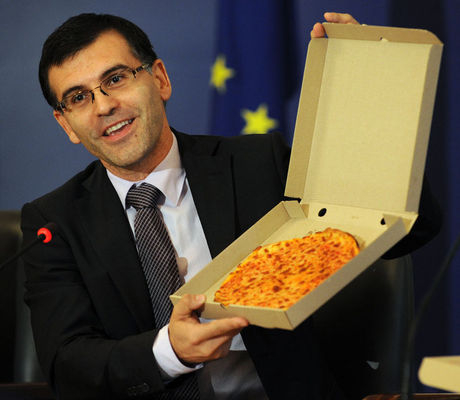 Симеон Дянков с изненадваща прогноза каква ще е пицата през 2023 г. и нови избори