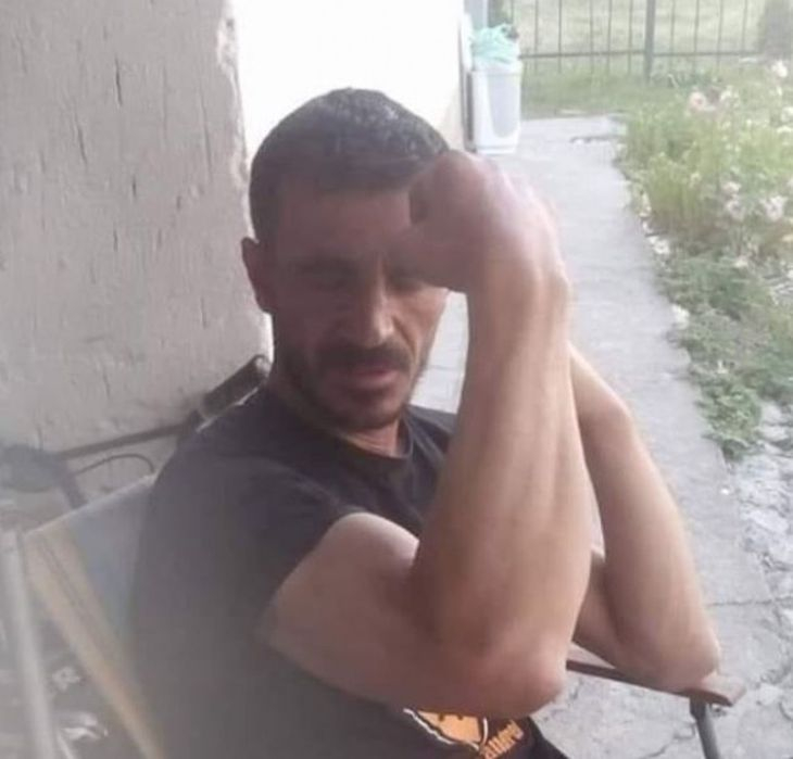 Това е нападателят, вилнял с брадва в българския клуб в Охрид СНИМКИ