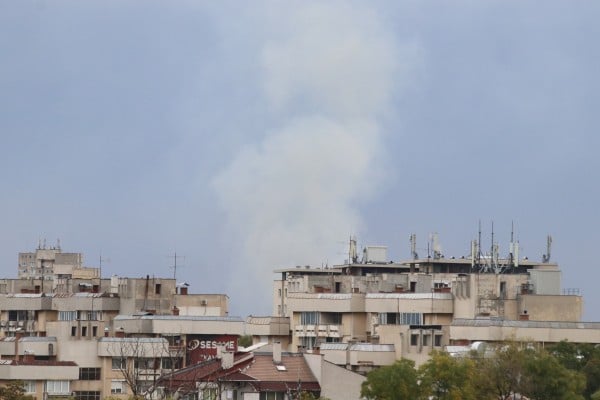 Голям пожар гори на няколко километра от Пловдив СНИМКИ