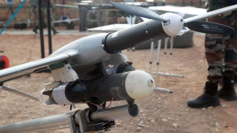 Ударни дронове "Ласточка-М" и "Ланцет" нападат HIMARS в Украйна 