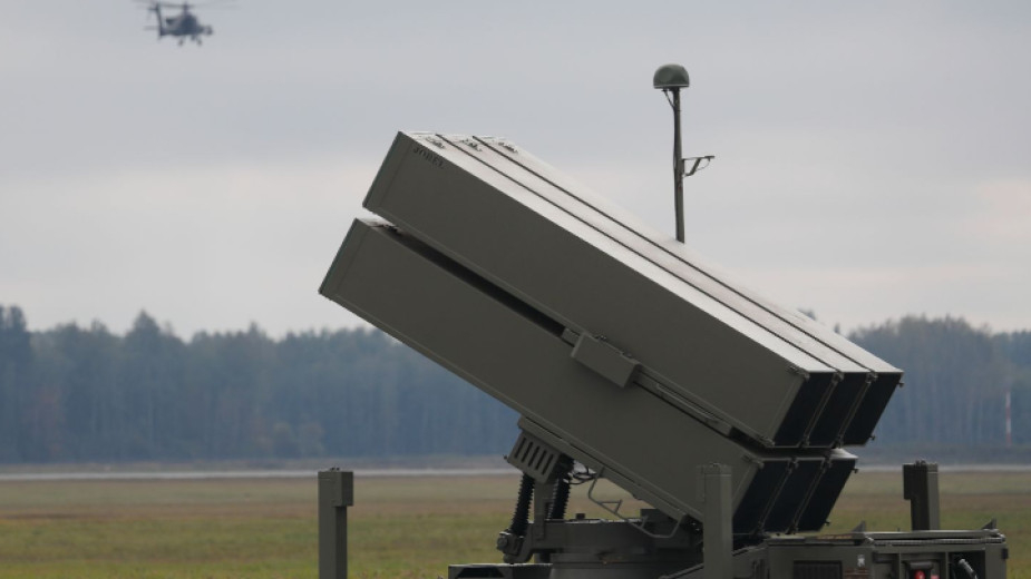 Първите усъвършенствани ПВО системи NASAMS пристигат в Украйна 