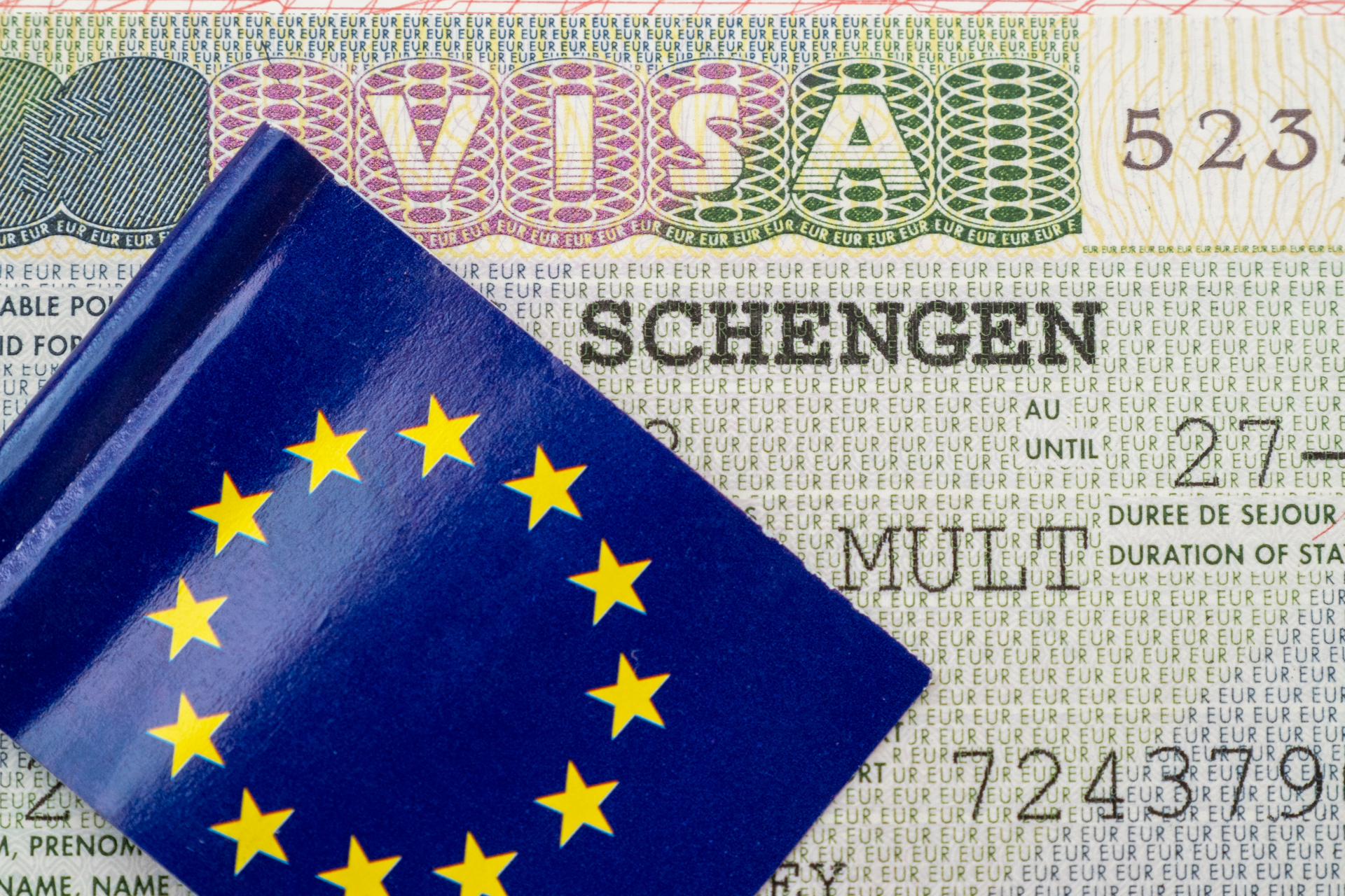 Това са първите хора, които ще се облажат от влизането ни във въздушния Шенген
